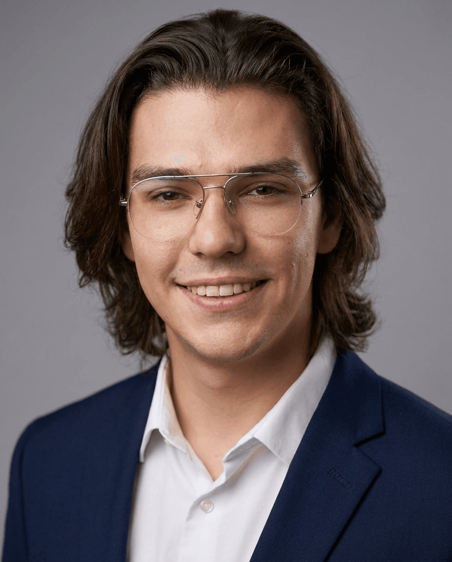 Professional Headshot of Young Man example 39, output 2